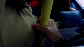 Присли Харт и замокот Џони во Жешкиот пријател на мојата сопруга - 2022-04-27 02:42:42