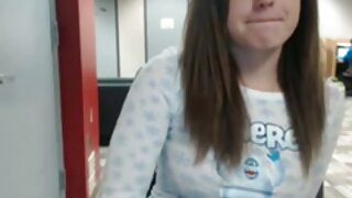 Видео за аматерски бринета да голта (Криси Грин) - 2022-02-22 15:35:33
